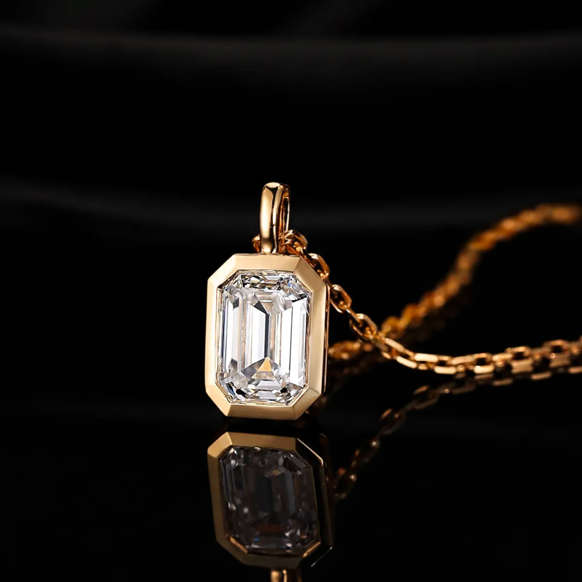 1.5ct emerald-cut lab-grown diamond necklace in 14K yellow gold