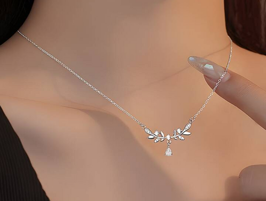 The Power of a Necklace: How to Style Necklaces for a Professional Look