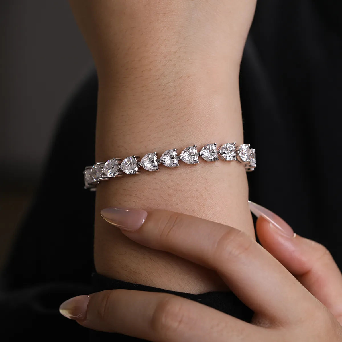 1ct heart-shaped moissanite tennis bracelet in sterling silver