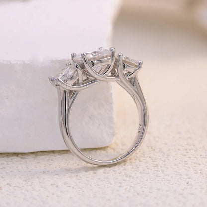 3ct Round Cut Moissanite Solitaire Engagement Ring with Side Stones