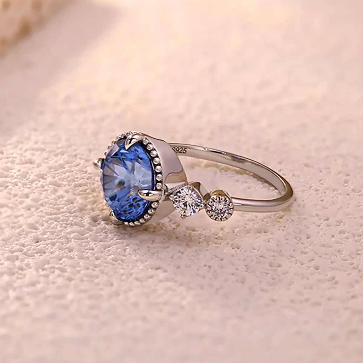 Snowveil Blue Ring with 3.9ct round cornflower sapphire in sterling silver