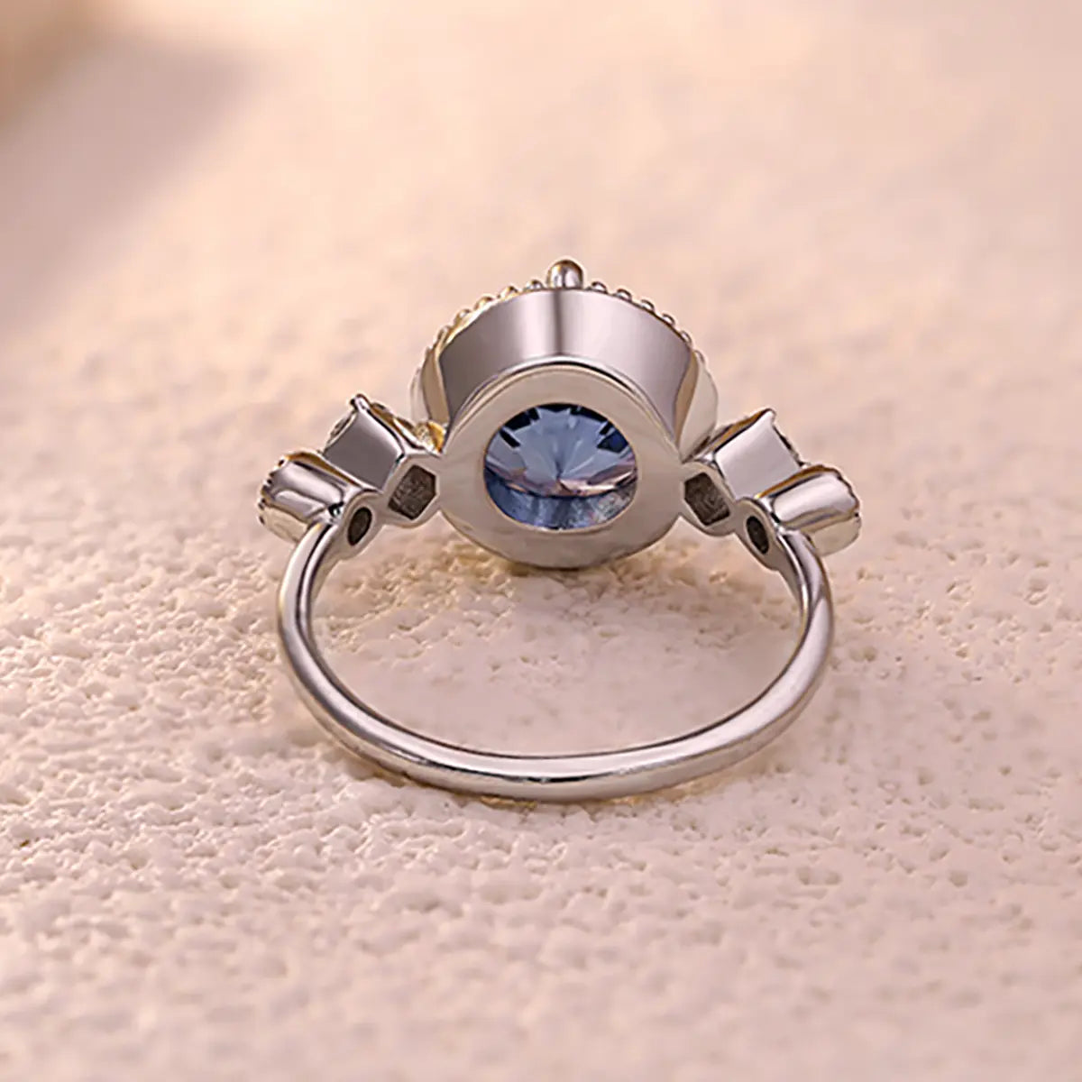 Snowveil Blue Ring with 3.9ct round cornflower sapphire in sterling silver