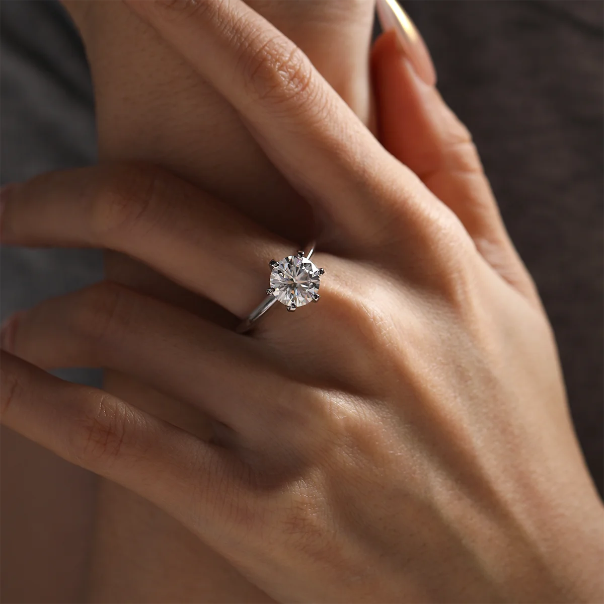 3ct Round Moissanite Classic Six-Prong Engagement Ring in 925 Sterling Silver with 18K White Gold Plating – Elegant and Timeless Sparkle