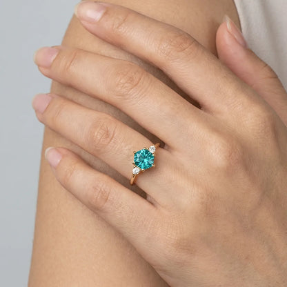 Aurora hexagon trio ring with hexagon-cut lab-grown diamond in 14k gold